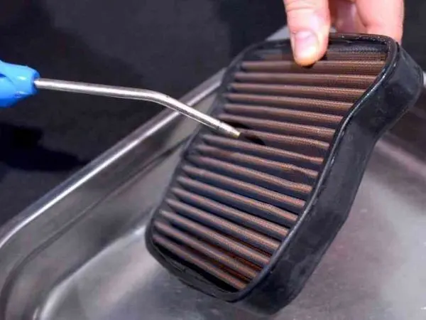 THE ADVANTAGES OF A MOTORCYCLE SPORTS AIR FILTER