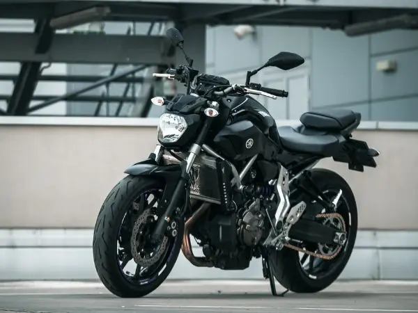 YAMAHA MT-07 WHICH KIND OF MOTORCYCLIST IS IT SUITABLE FOR?